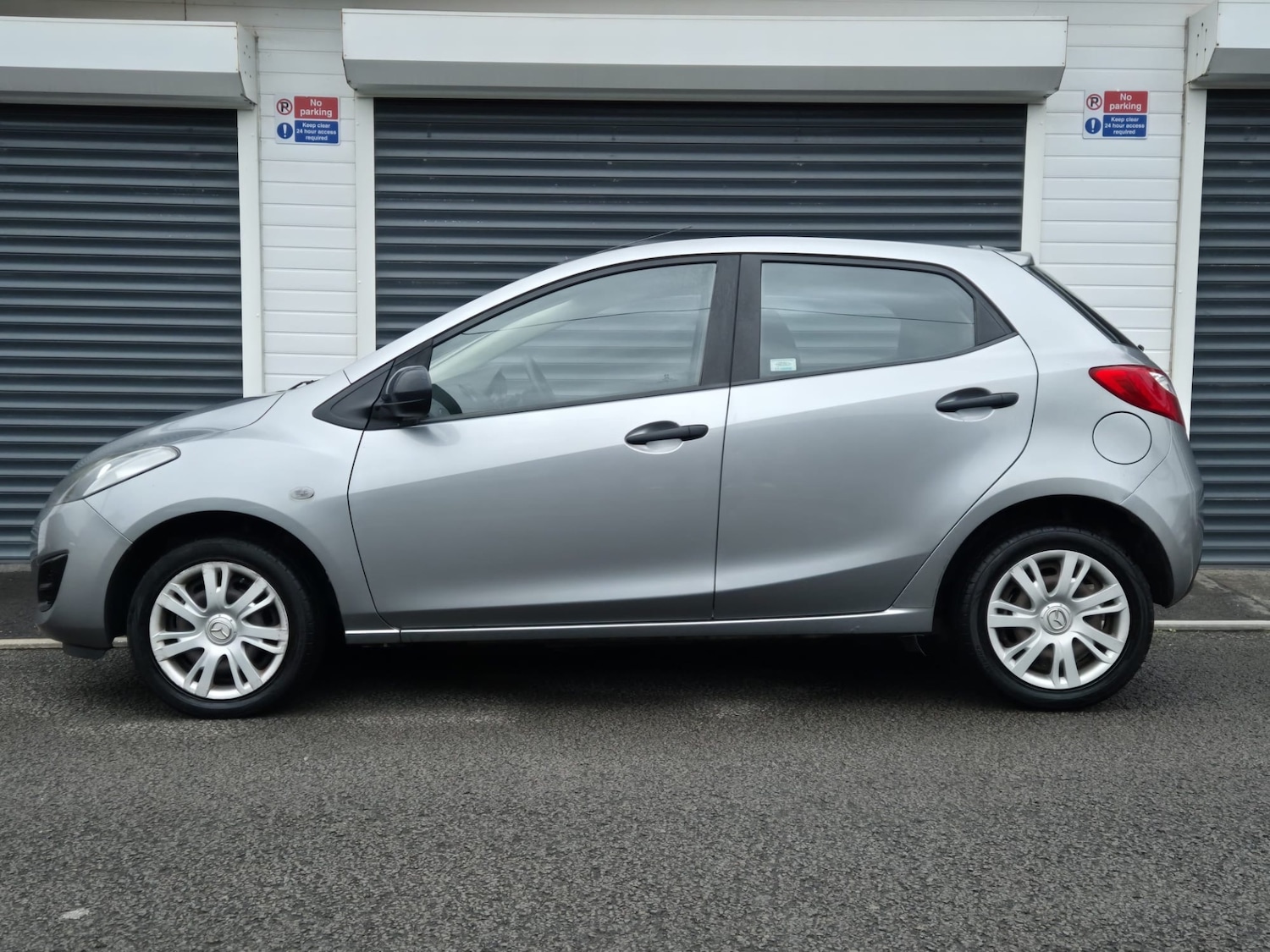 Used Mazda Mazda2 2013 for sale - 76426799: Photo 7