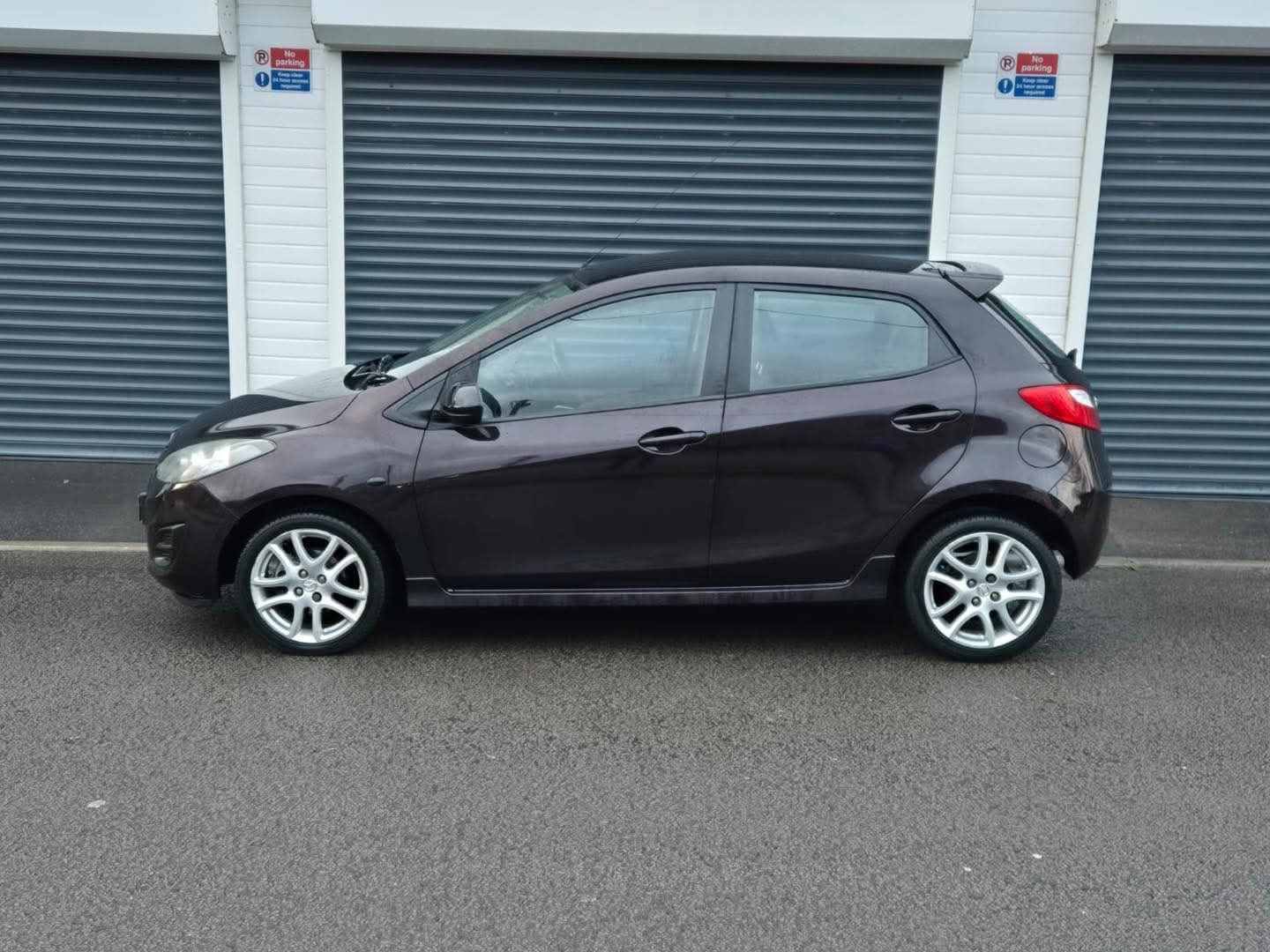 Used Mazda Mazda2 2011 for sale - 77025566: Photo 8