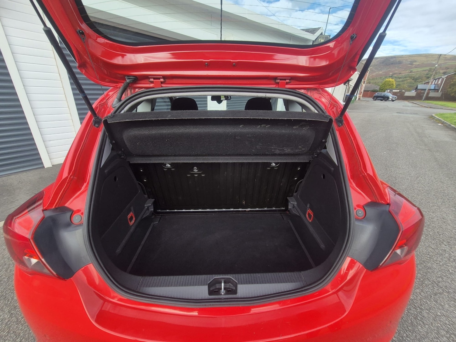 Used Vauxhall Corsa 2018 for sale - 76117234: Photo 9