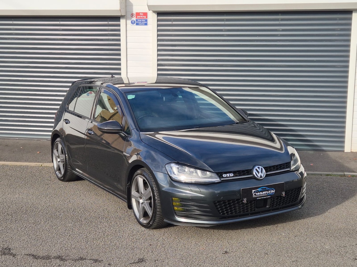Used Volkswagen Golf 2015 for sale - 76618552: Photo 2