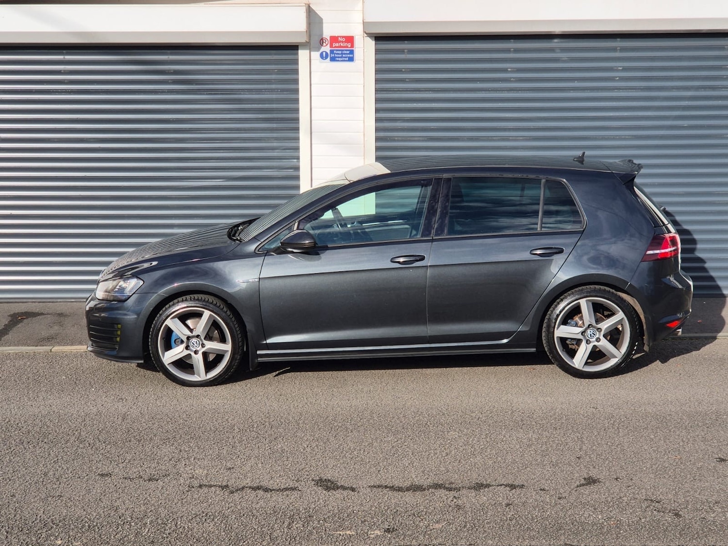 Used Volkswagen Golf 2015 for sale - 76618552: Photo 6