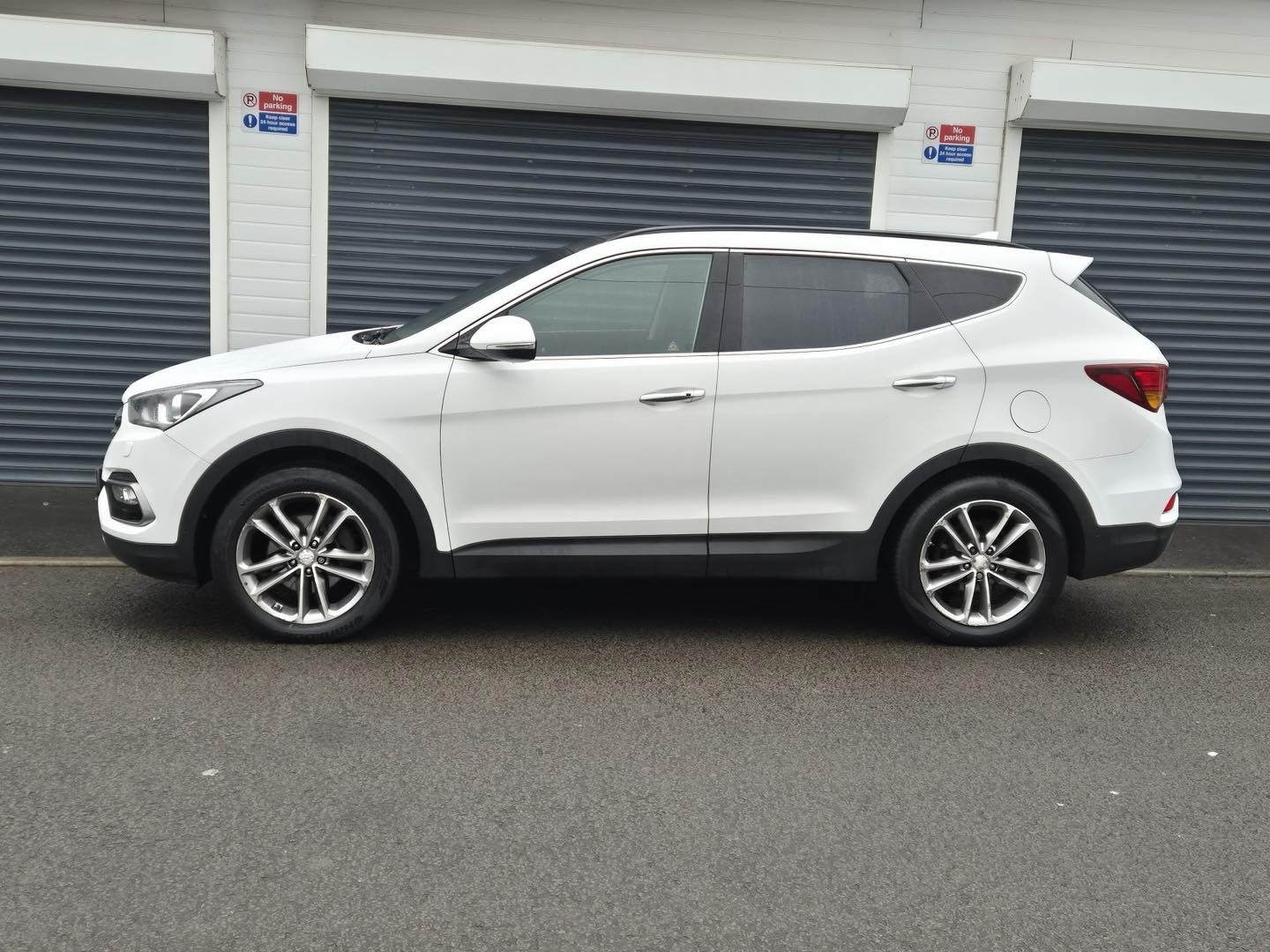 Used Hyundai Santa Fe 2016 for sale - 78001558: Photo 8