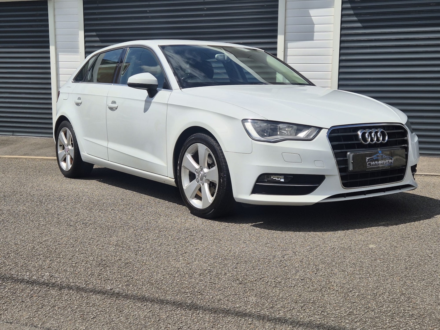 Used Audi A3 2014 for sale - 76037968: Photo 2