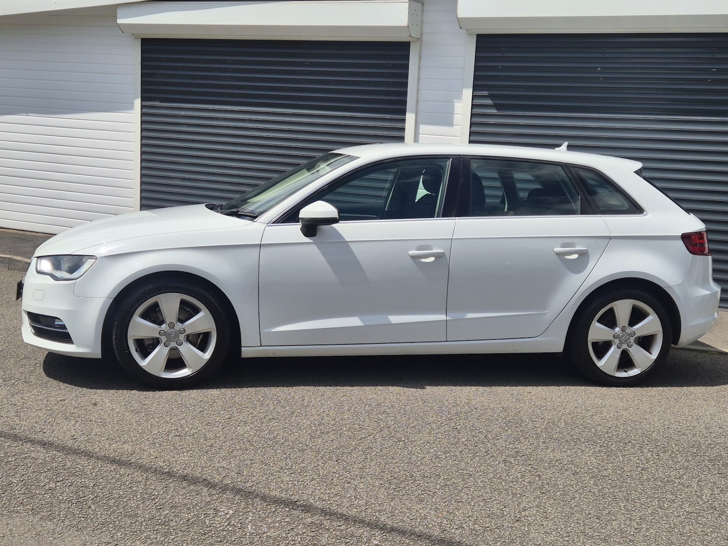Used Audi A3 2014 for sale - 76037968: Photo 7