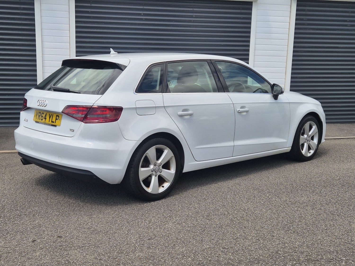 Used Audi A3 2014 for sale - 76037968: Photo 8