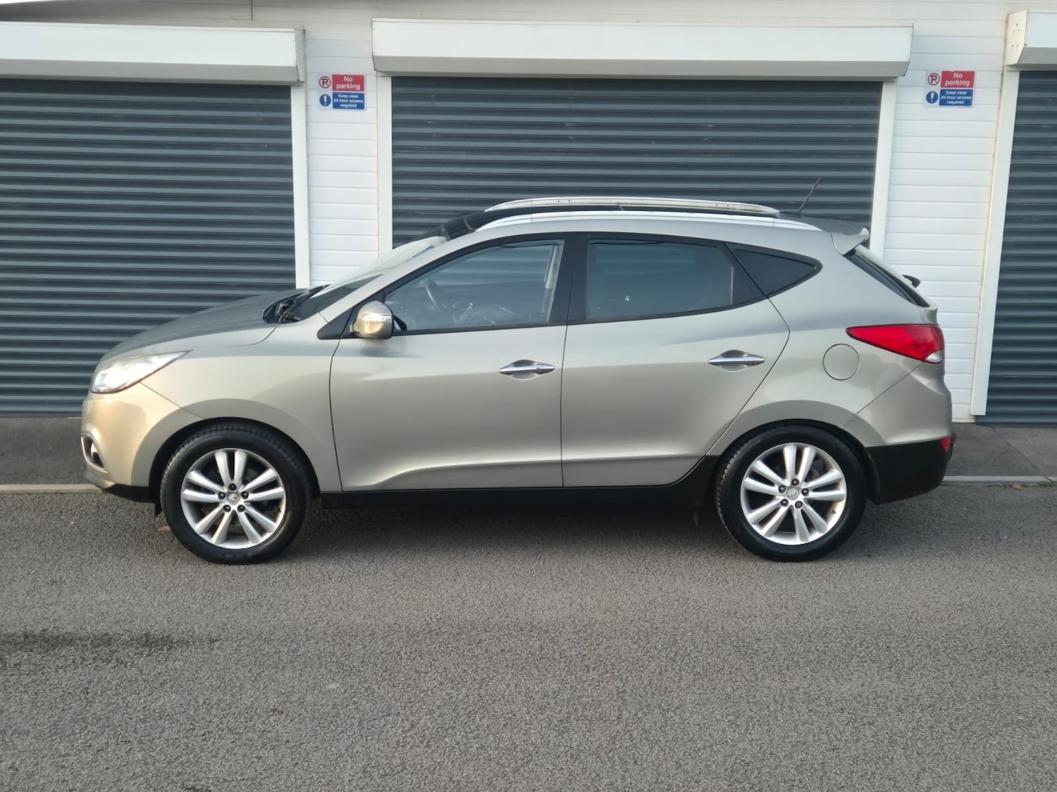 Used Hyundai Ix35 2010 for sale - 76710052: Photo 9