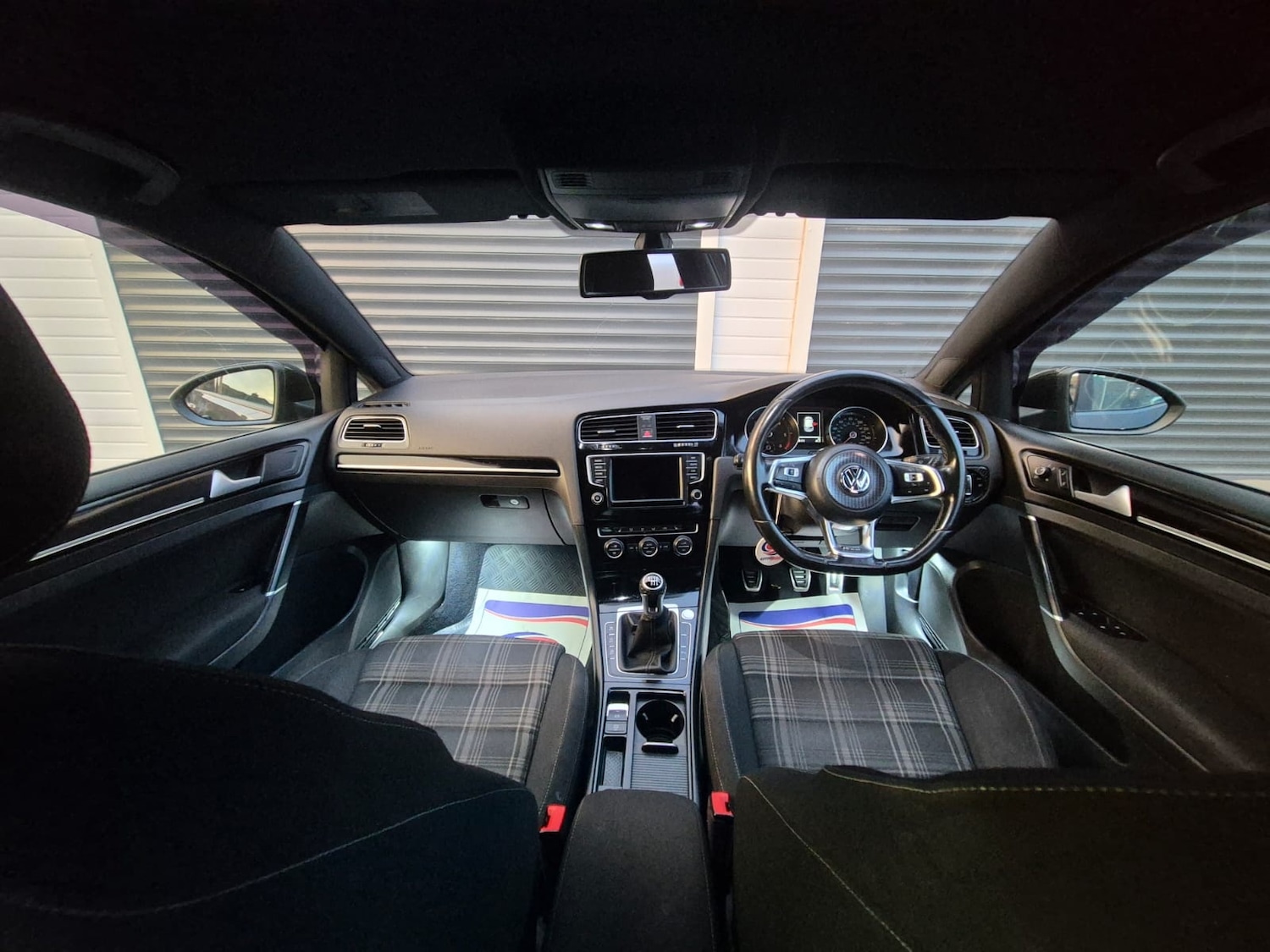 Used Volkswagen Golf 2015 for sale - 77260890: Photo 14