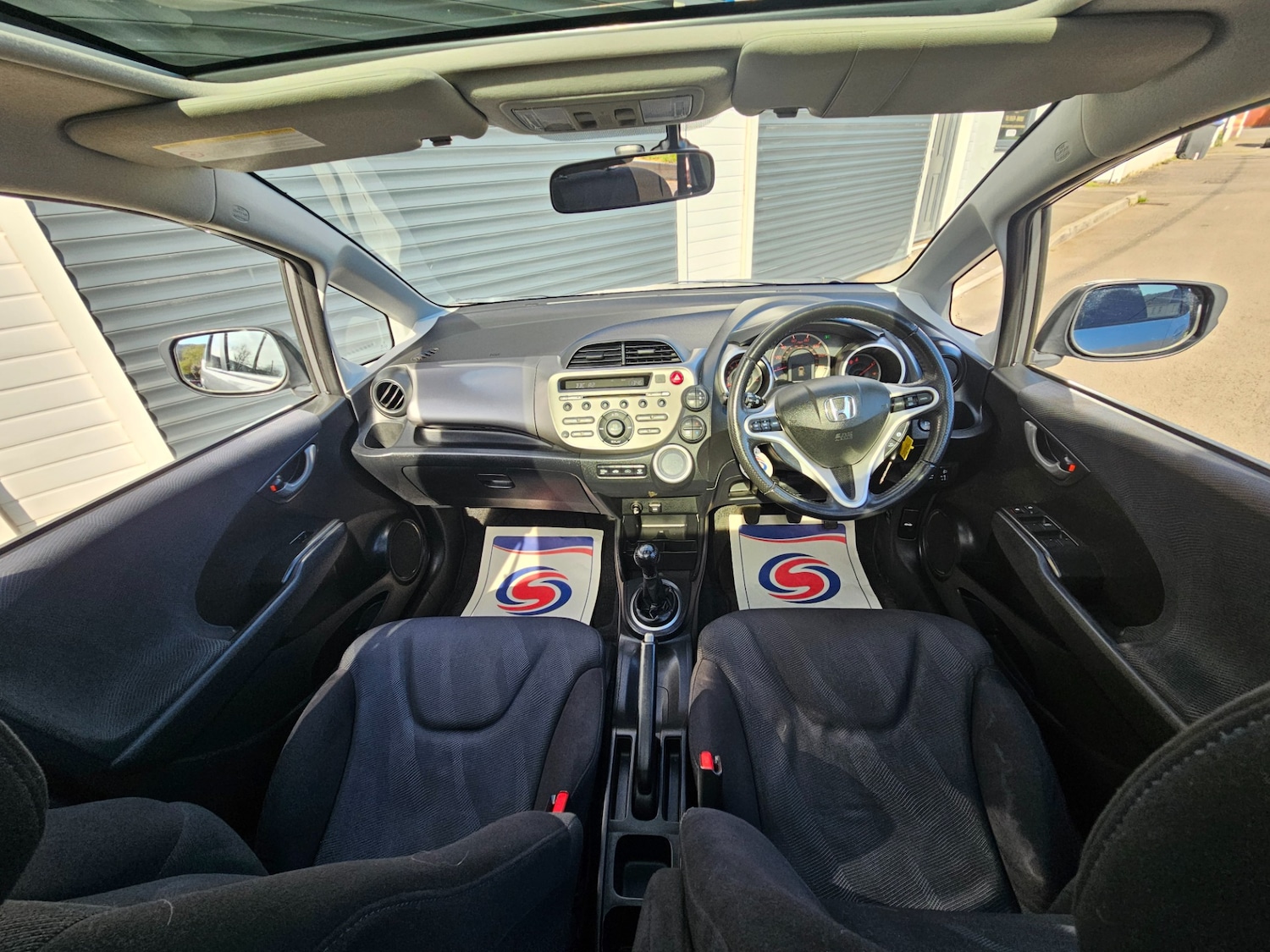 Used Honda Jazz 2011 for sale - 77932685: Photo 20