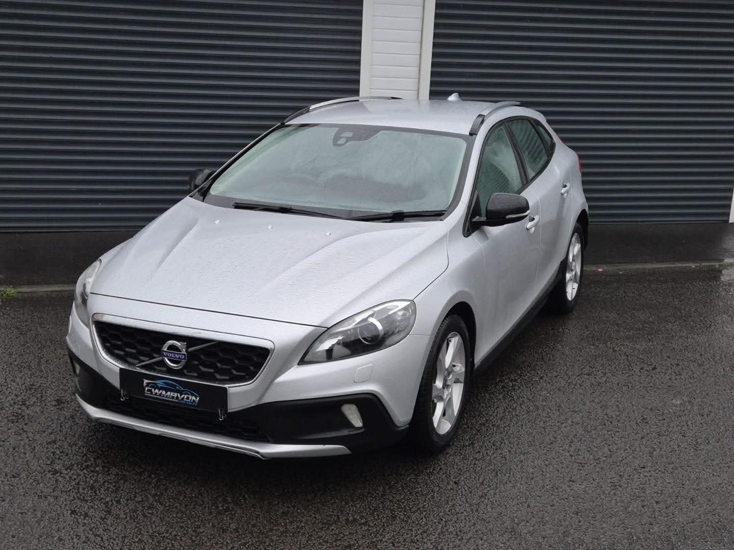 Used Volvo V40 2016 for sale - 77025324: Photo 4
