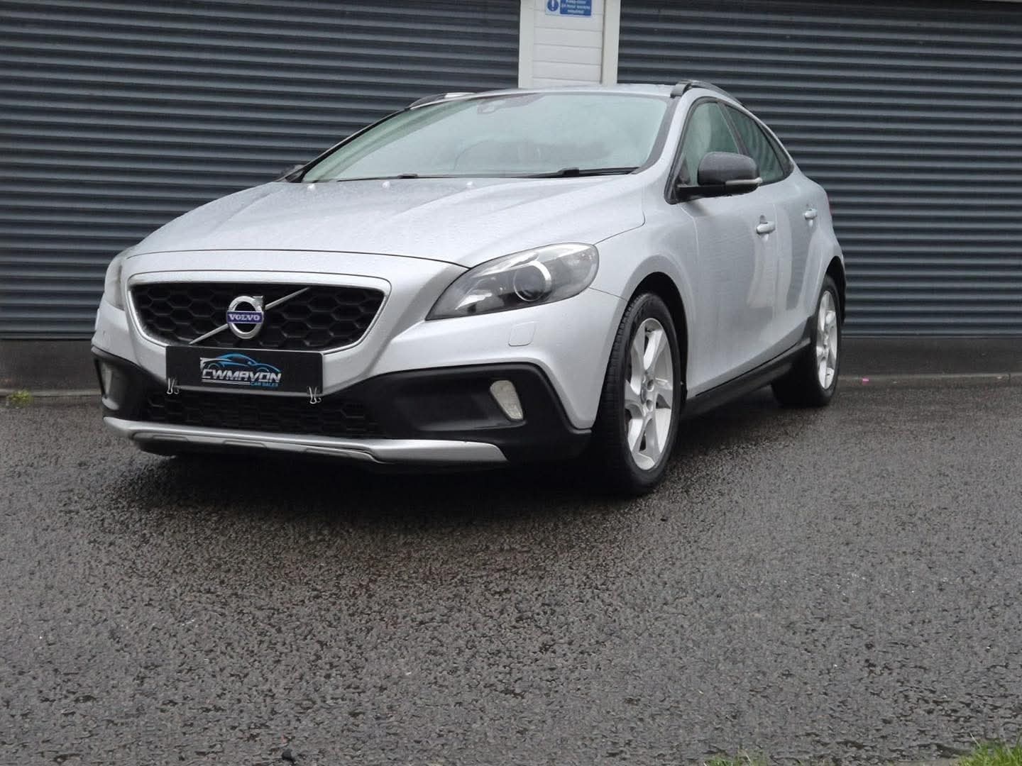 Used Volvo V40 2016 for sale - 77025324: Photo 5