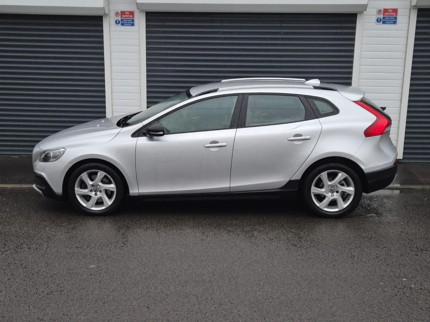 Used Volvo V40 2016 for sale - 77025324: Photo 6