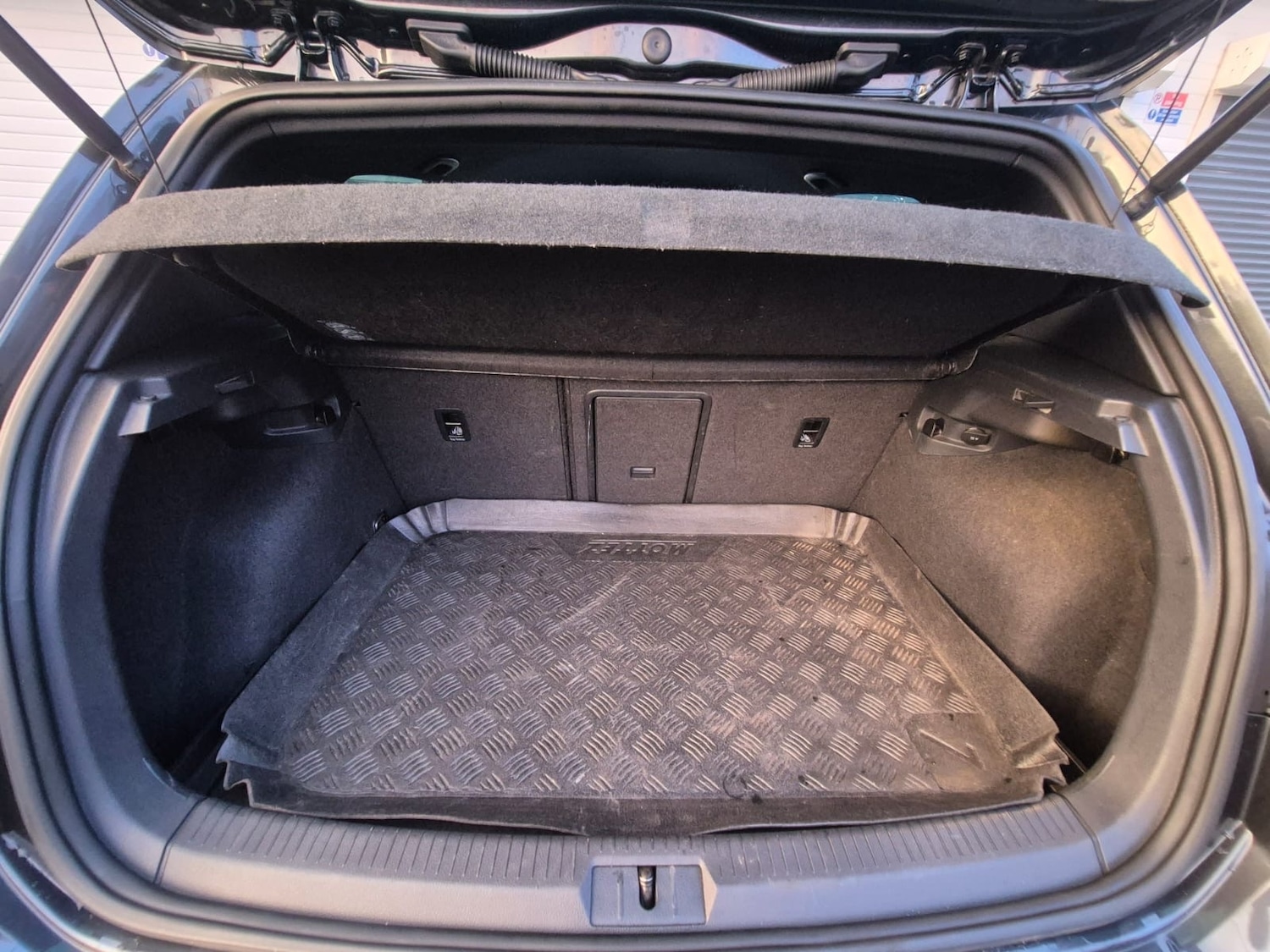 Used Volkswagen Golf 2015 for sale - 77025710: Photo 13