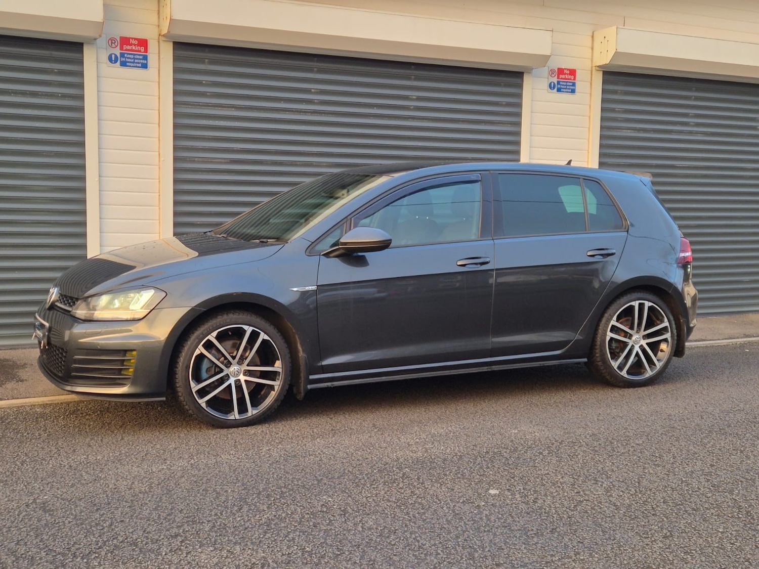 Used Volkswagen Golf 2015 for sale - 77025710: Photo 7