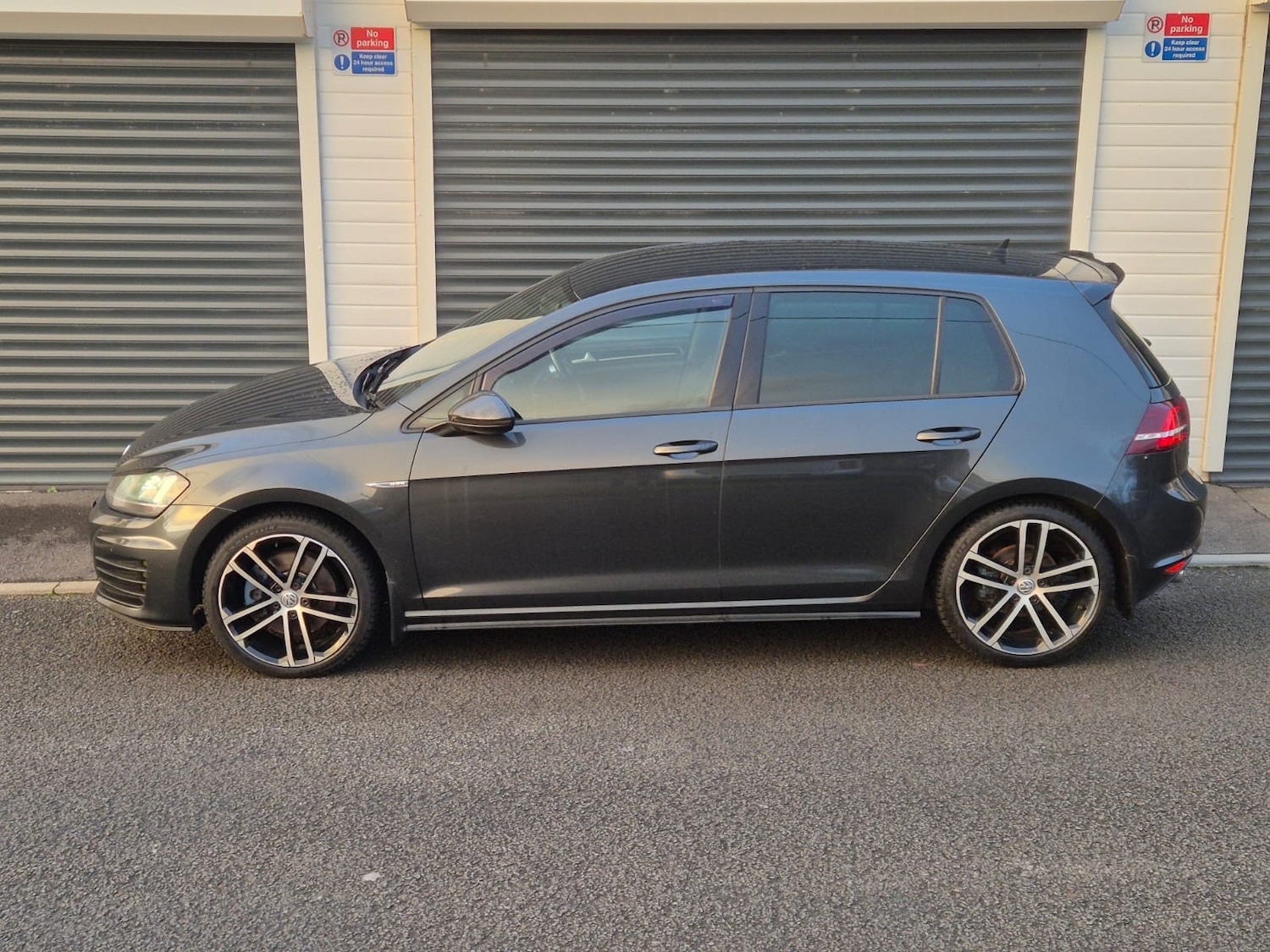 Used Volkswagen Golf 2015 for sale - 77025710: Photo 9