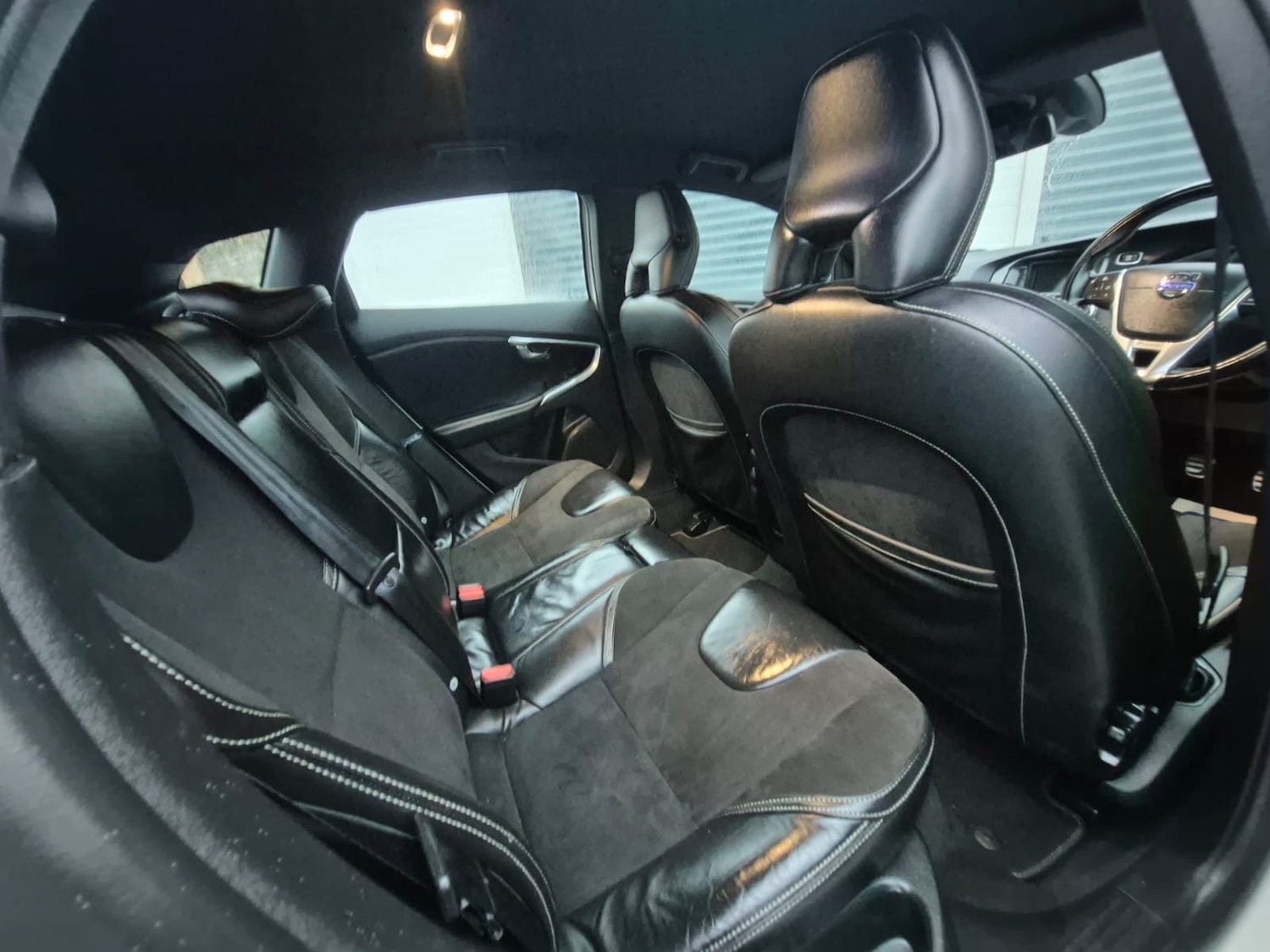 Used Volvo V40 2014 for sale - 76709801: Photo 11