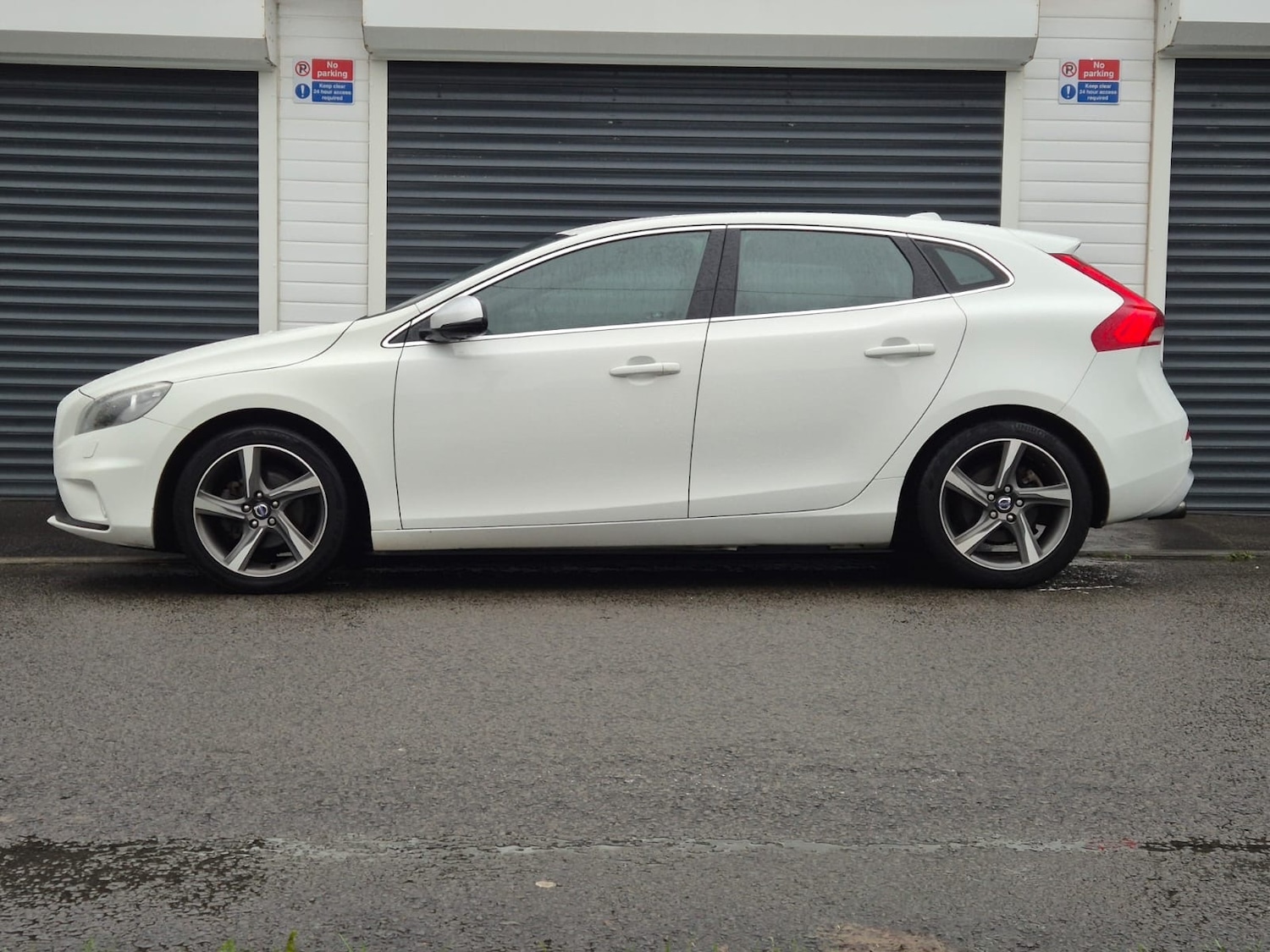 Used Volvo V40 2014 for sale - 76709801: Photo 7