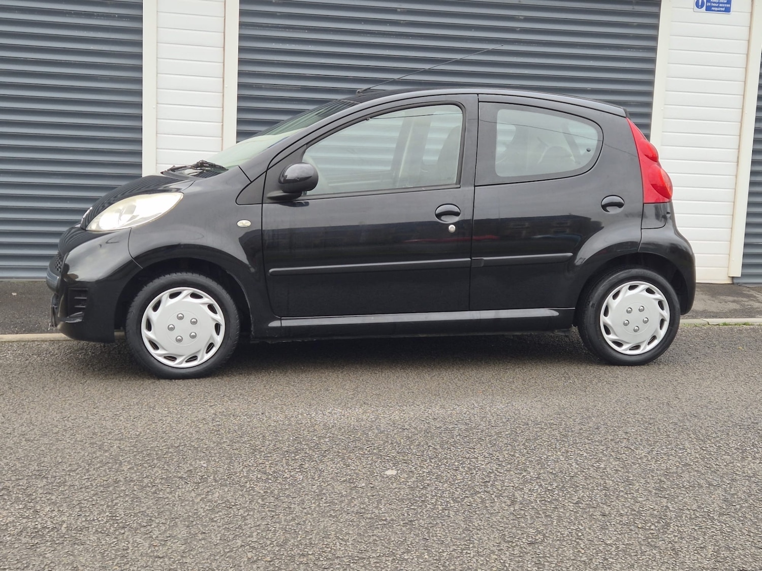 Used Peugeot 107 2012 for sale - 77517773: Photo 7