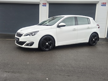 Used Peugeot 308 2014 for sale - 77506037: Photo