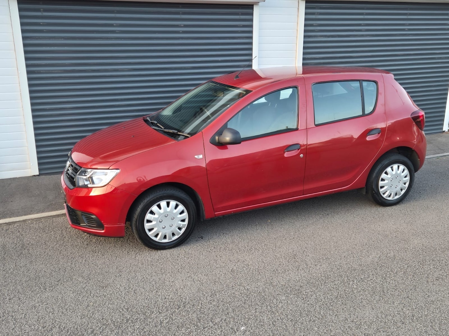 Used Dacia Sandero 2017 for sale - 76280616: Photo 9