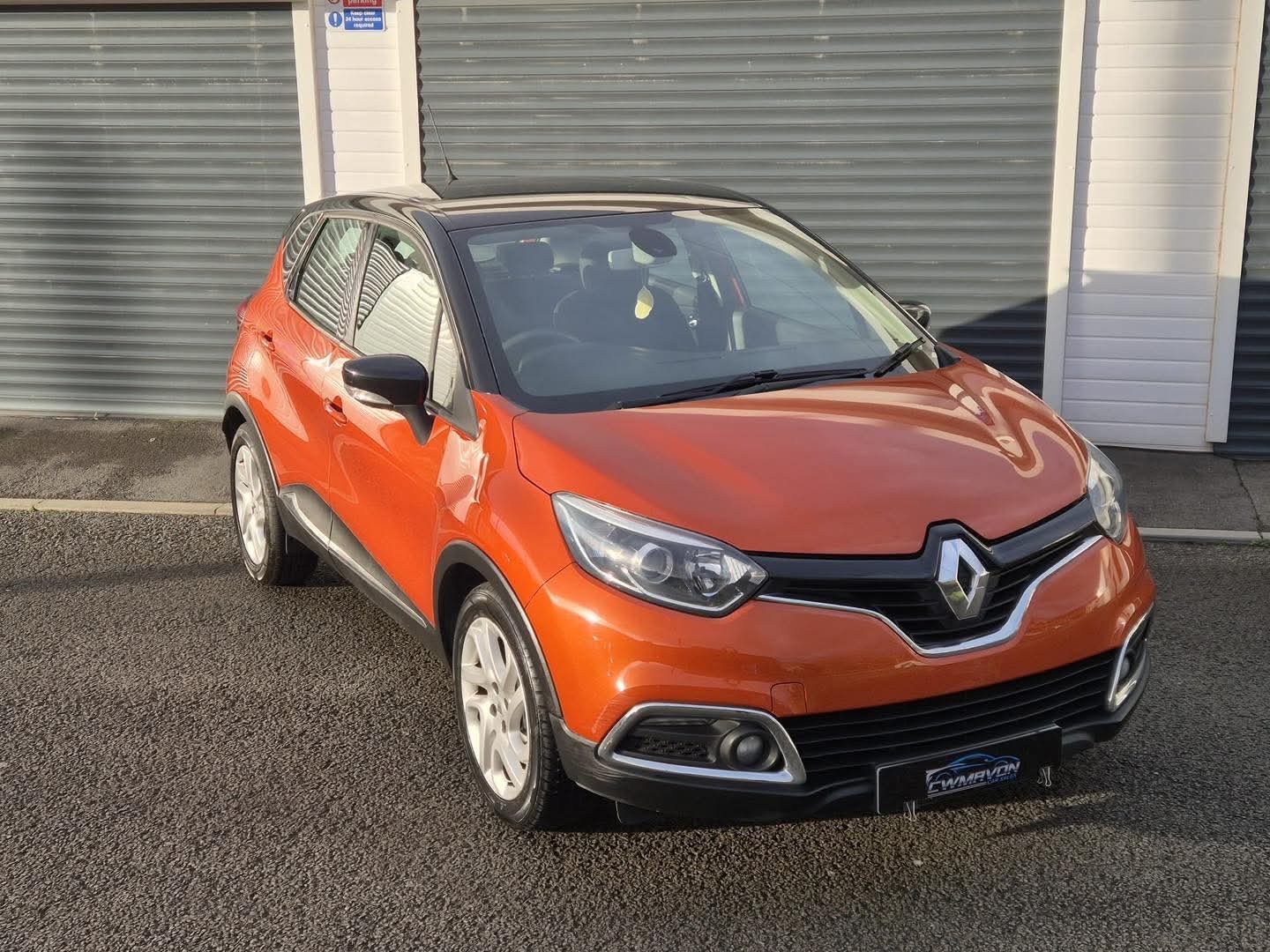 Used Renault Captur 2014 for sale - 77025573: Photo 2
