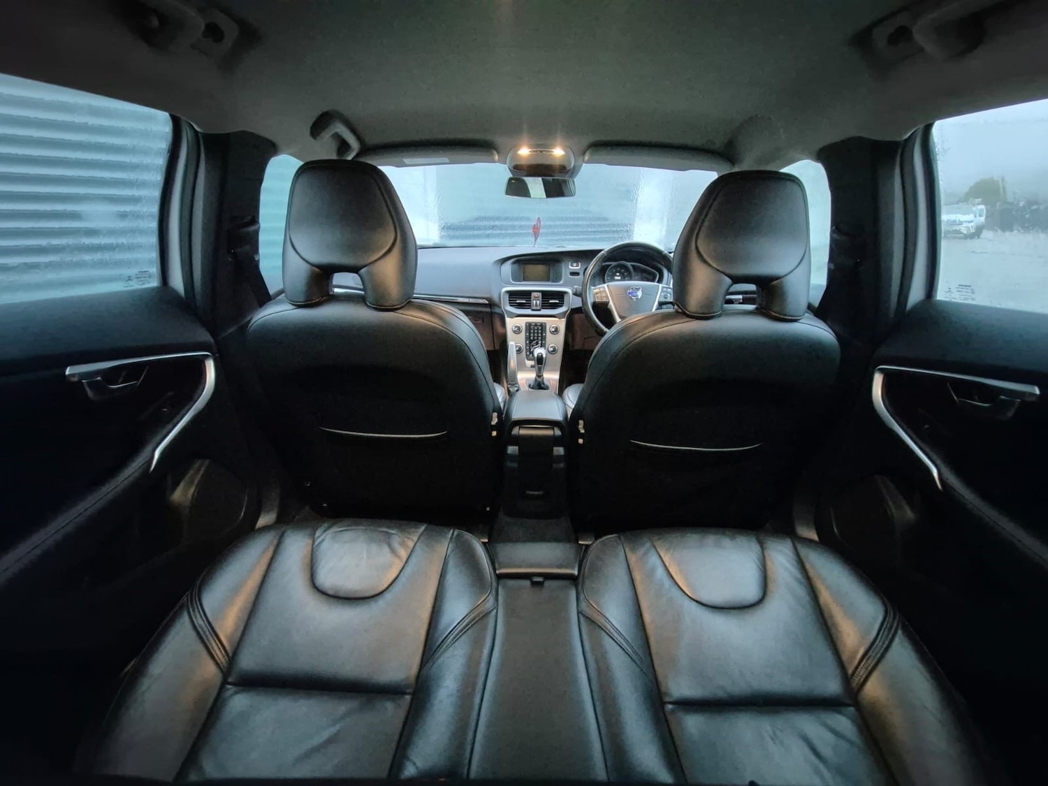 Used Volvo V40 2016 for sale - 76709789: Photo 11