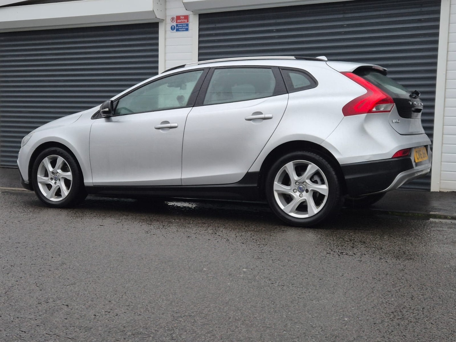 Used Volvo V40 2016 for sale - 76709789: Photo 7