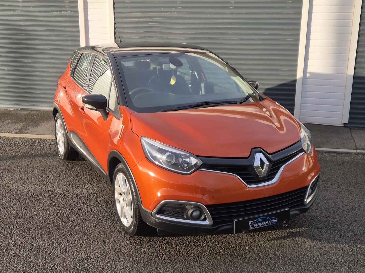 Used Renault Captur 2014 for sale - 76809299: Photo 2