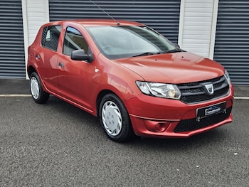 Used Dacia Sandero 2015 for sale - 79333541: Photo