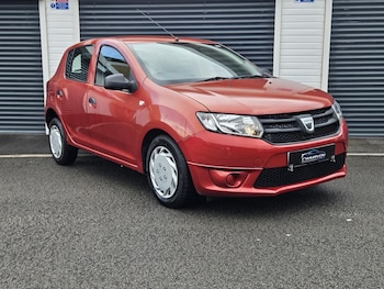 Used Dacia Sandero 2015 for sale - 79333541: Photo