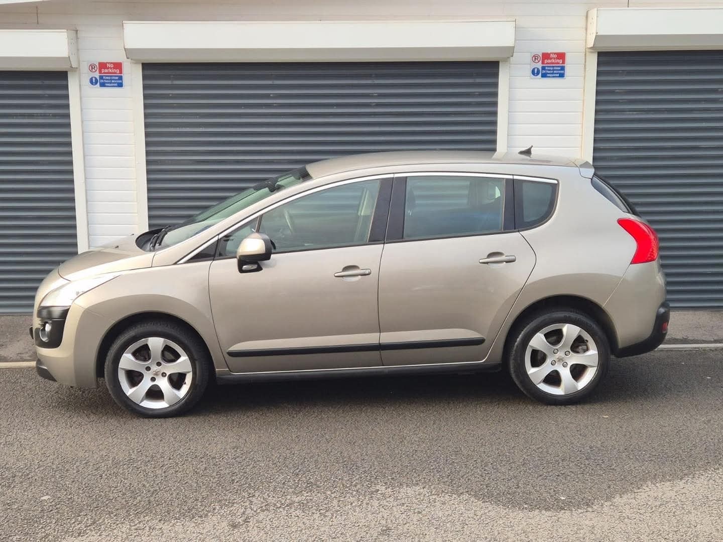 Used Peugeot 3008 2013 for sale - 77025638: Photo 6