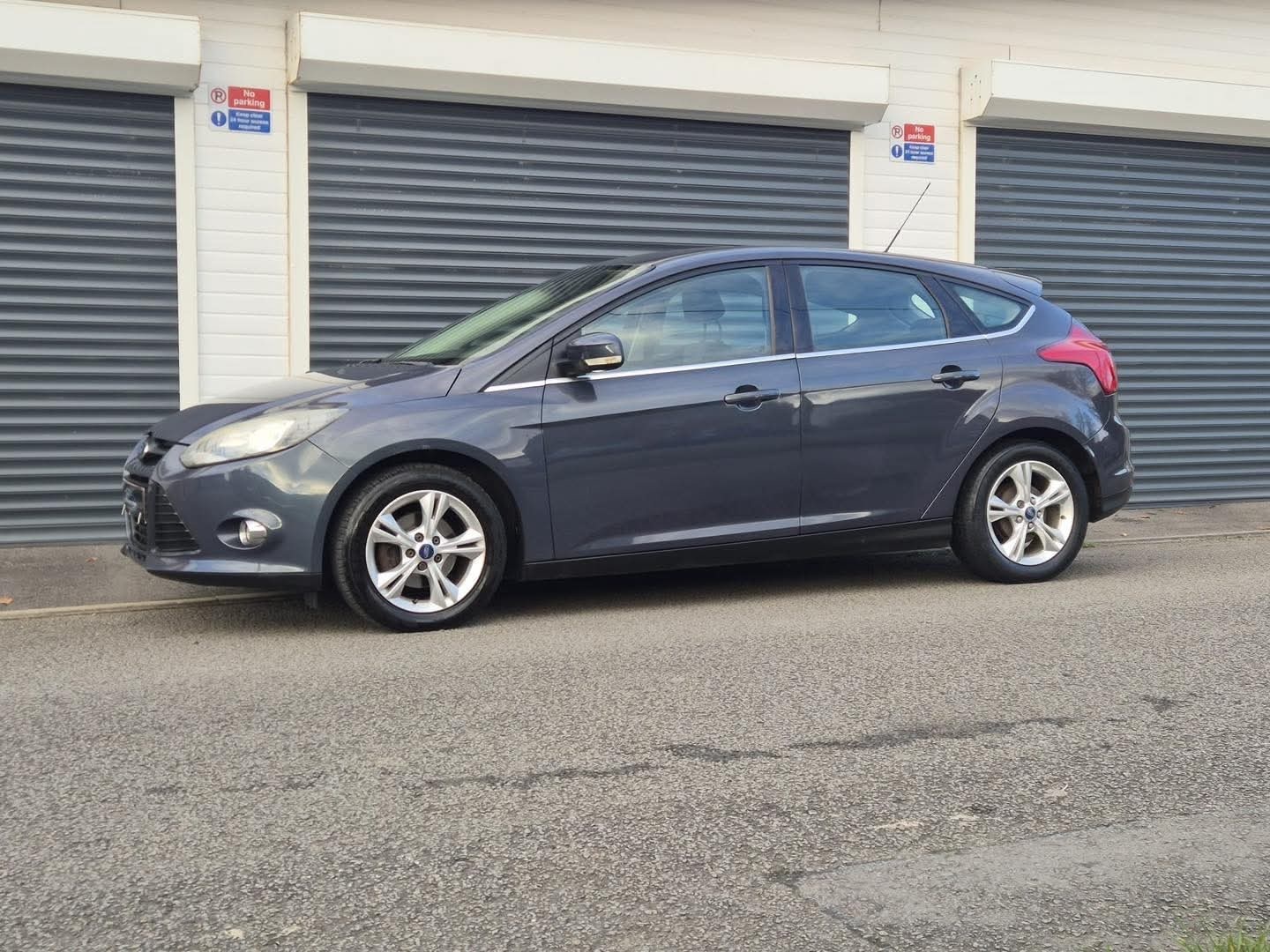 Used Ford Focus 2011 for sale - 77025280: Photo 9
