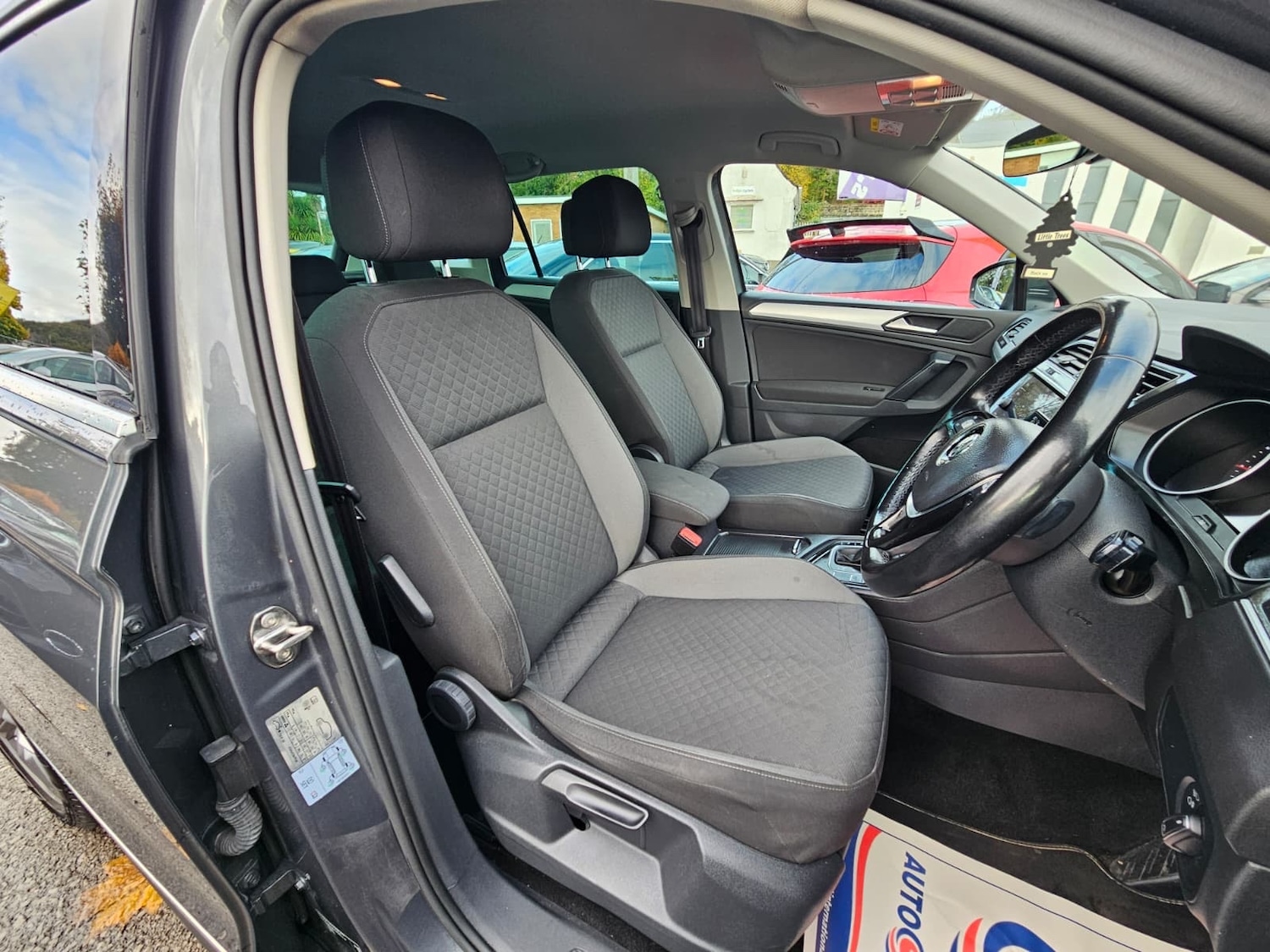 Used Volkswagen Tiguan 2019 for sale - 76379056: Photo 17