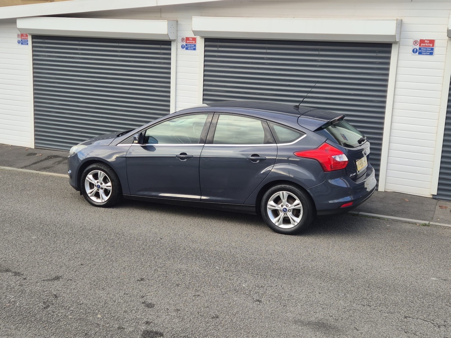 Used Ford Focus 2011 for sale - 76616398: Photo 9