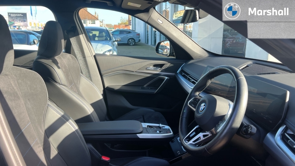 Used BMW iX1 2023 for sale - 76372832: Photo 11