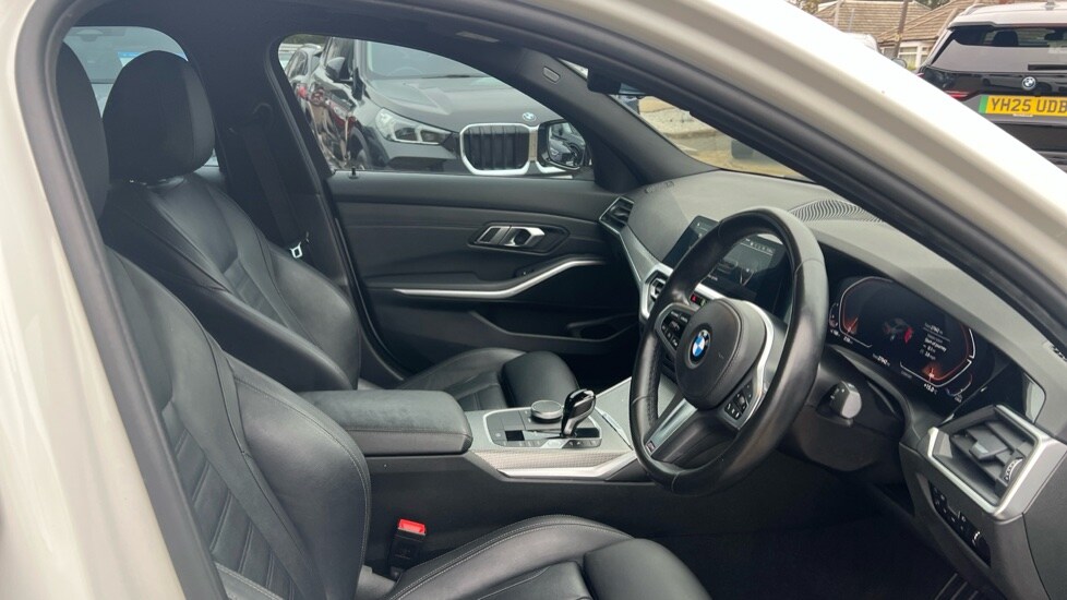 Used BMW 3 Series 2022 for sale - 76350963: Photo 11