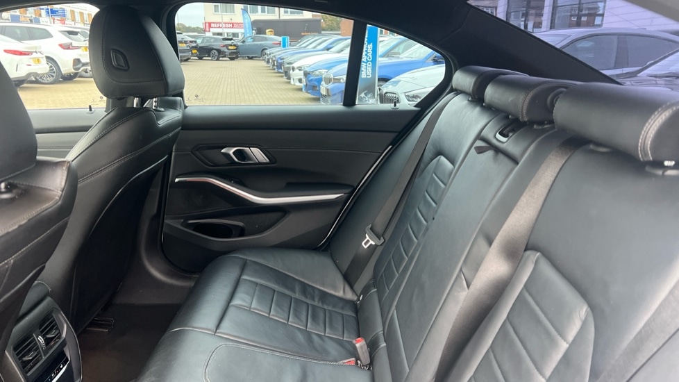 Used BMW 3 Series 2022 for sale - 76350963: Photo 12