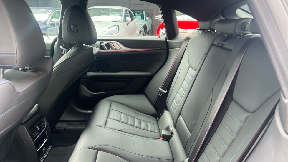 Used BMW i4 2025 for sale - 76124580: Photo 12