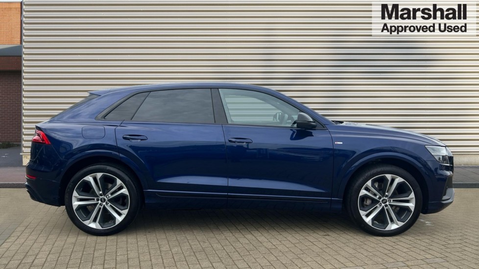 Used Audi Q8 2020 for sale - 76668205: Photo 2