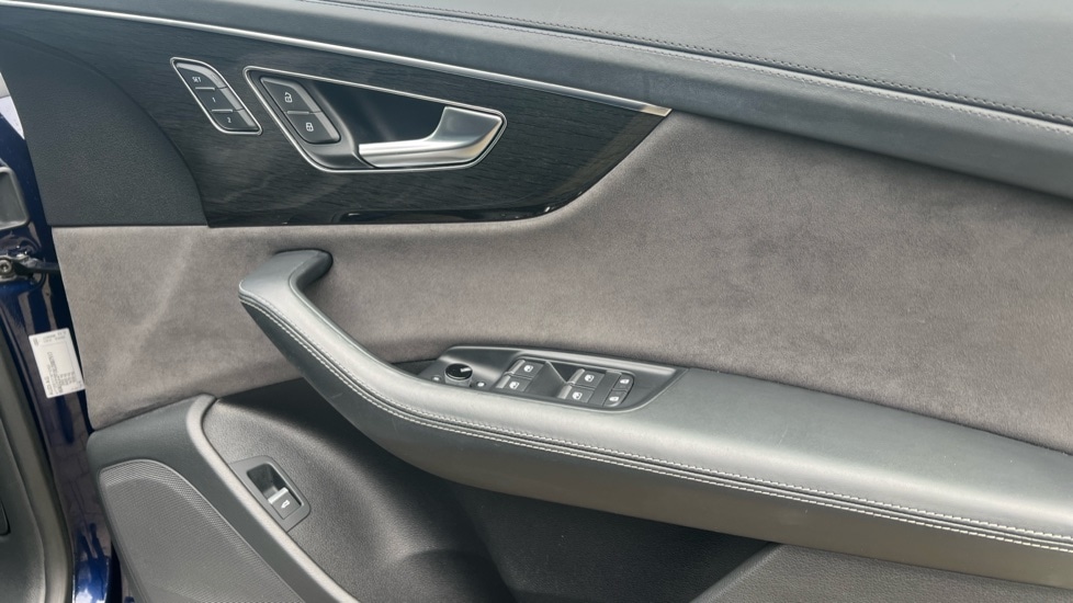 Used Audi Q8 2020 for sale - 76668205: Photo 28