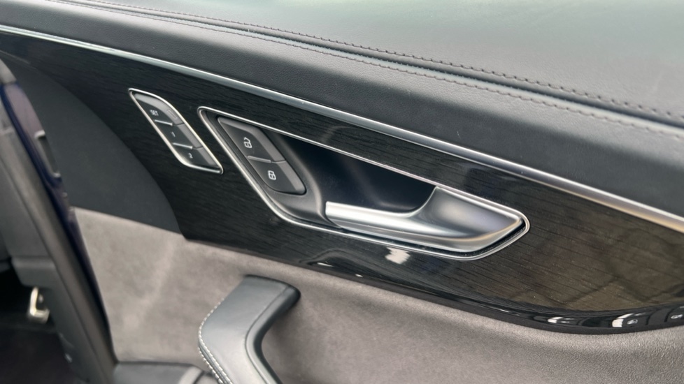 Used Audi Q8 2020 for sale - 76668205: Photo 30