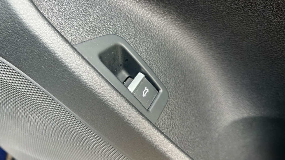 Used Audi Q8 2020 for sale - 76668205: Photo 32