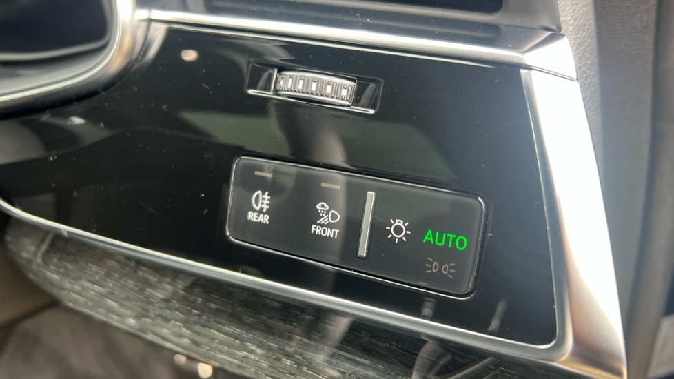 Used Audi Q8 2020 for sale - 76668205: Photo 33