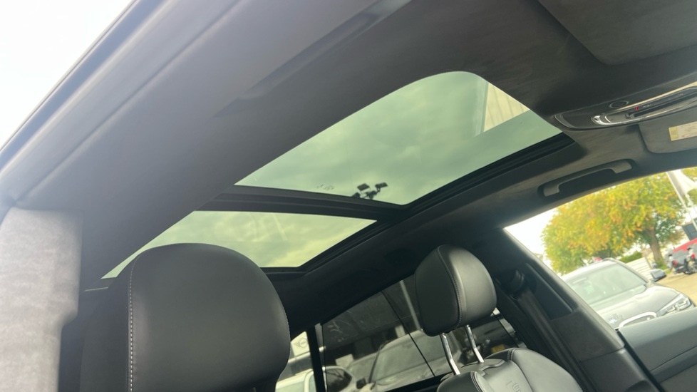 Used Audi Q8 2020 for sale - 76668205: Photo 39