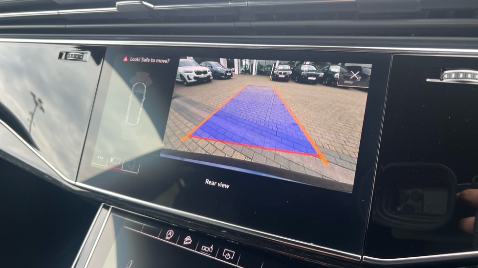 Used Audi Q8 2020 for sale - 76668205: Photo 40