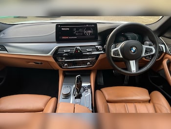 Used BMW 5 Series 2021 for sale - 76766234: Photo