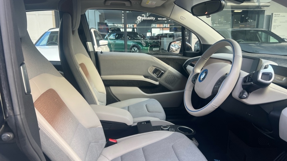 Used BMW i3 2022 for sale - 76854709: Photo 11