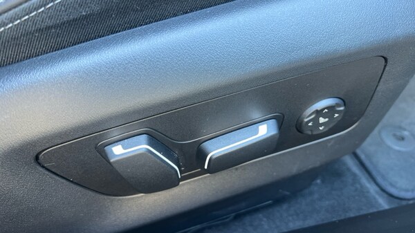Used BMW 5 Series 2024 for sale - 76254931: Photo 32