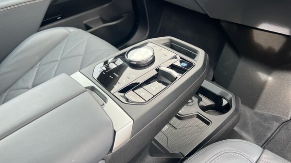 Used BMW iX 2025 for sale - 76203738: Photo 10