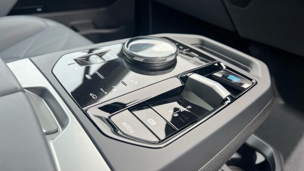 Used BMW iX 2025 for sale - 76203738: Photo 19