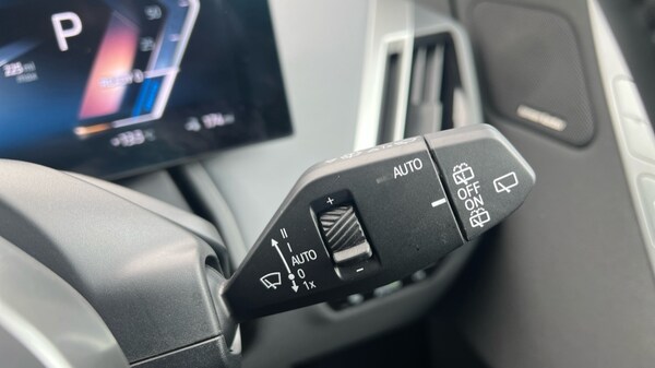 Used BMW iX 2025 for sale - 76203738: Photo 30